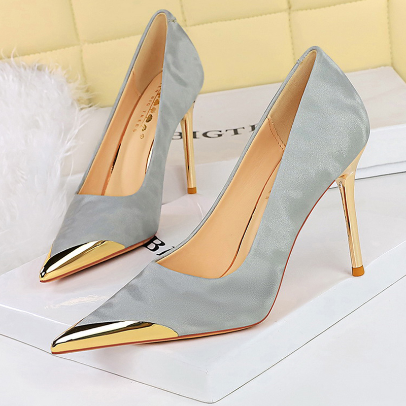 Shoe Tree - Sepatu BIGTREE Hak Tinggi Stiletto Ujung